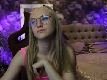 webcam girl angeellina today image #3055112