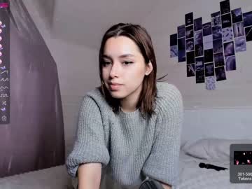 webcam girl darling_kira today image #2936171