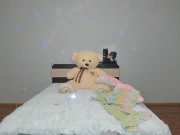 webcam girl carolina_forbes today image #413175