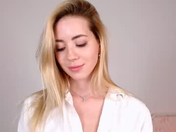webcam girl emmi_rosee today image #1394652