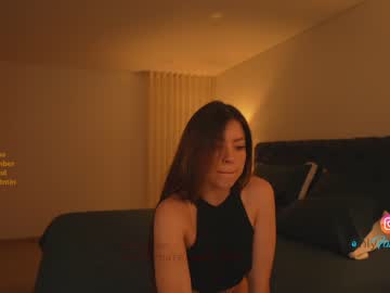 webcam girl emma_lu1 today image #2503814