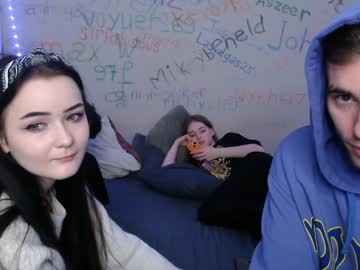 webcam couple _reverse_gang_ today image #2696478