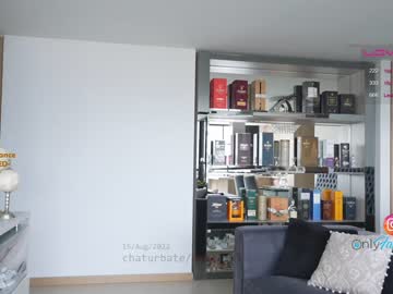 webcam girl emma_lu1 today image #2444184