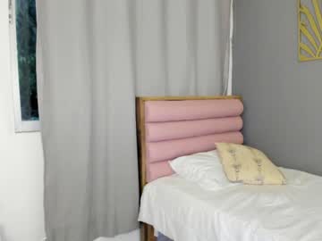 webcam girl roberta_lipa today image #2526399