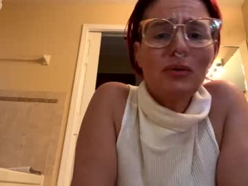 webcam girl naughtynurz today image #3066116