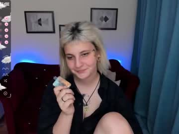 webcam girl yolandi_toit today image #2296782