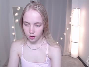 webcam girl appr0ved today image #1875017