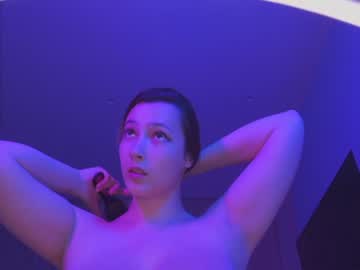webcam girl aveksmr today image #2632580