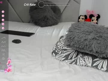 webcam girl blueeyeslexxxy today image #4036478