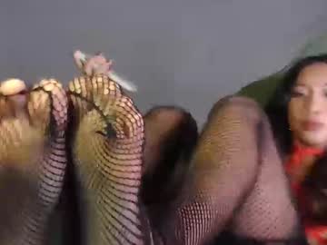 webcam girl uluvzella today image #4043976