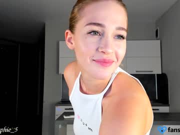 webcam girl sophie_5 today image #2718550