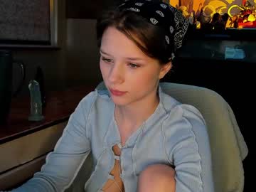 webcam girl ketlinrous today image #1394760