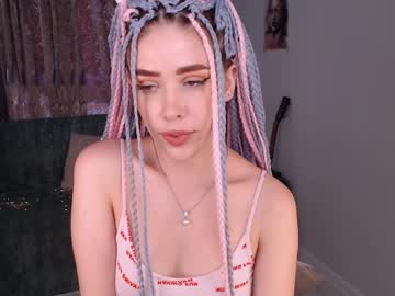 webcam girl arian_fox today image #1801493