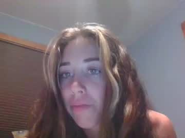 webcam girl vikki_french today image #3953763