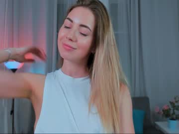 webcam girl emmi_rosee today image #3875949