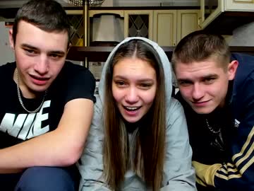 webcam couple family_intrigue today image #703676