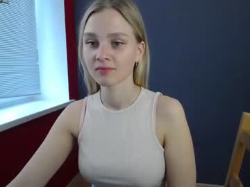 webcam girl dianaflo__ today image #1995562