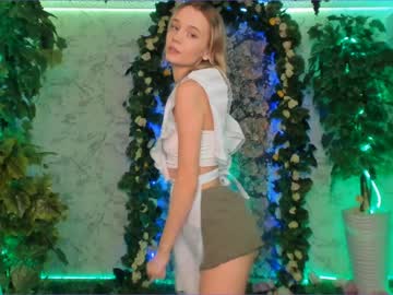 webcam girl xoanetta today image #631370