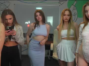 webcam girl kira0541 today image #2244645