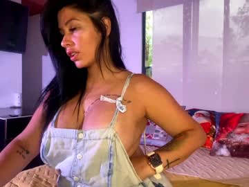 webcam girl amy_queen7 today image #646305
