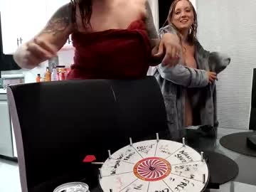 webcam couple mistie_hightops today image #4090089
