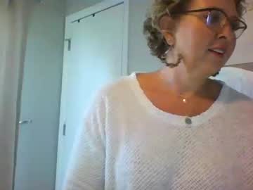 webcam girl momnxtdoor today image #4050675