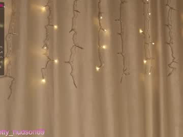 webcam girl bettyhudson today image #1114133