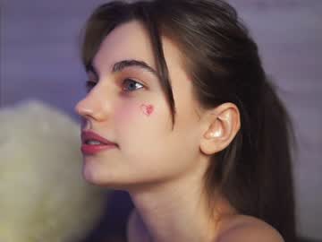 webcam girl hoolybunny today image #1397038