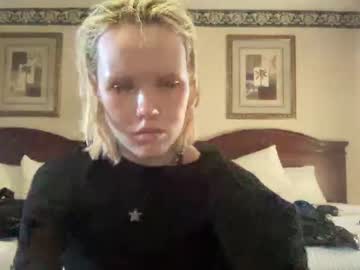 webcam girl roxyviolet today image #1210306