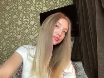 webcam girl lily_hun today image #625241