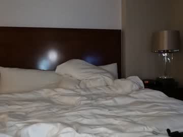 webcam couple ari_lovexo today image #370424