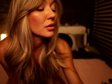 webcam girl fantasystudiox today image #2627146
