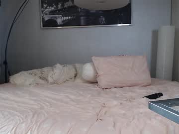 webcam girl _mito_69 today image #2570310