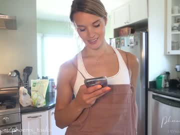 webcam girl phoenix_taylor today image #1511415