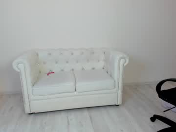webcam girl oliviabr0wn today image #3129635