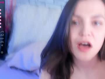 webcam girl brendiekira today image #1270546