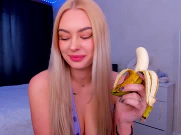 webcam girl 8a8y_nura today image #3874355