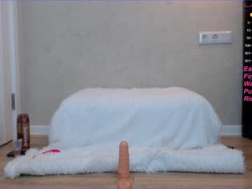 webcam girl loonyko today image #586901