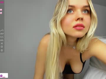 webcam girl corni__ today image #3756461