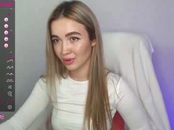 webcam girl yourvirusqueen_ today image #2252582