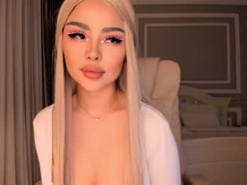 webcam girl bae_suz today image #1531360