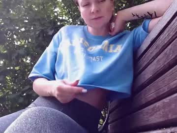webcam girl bondgirl013 today image #1925672
