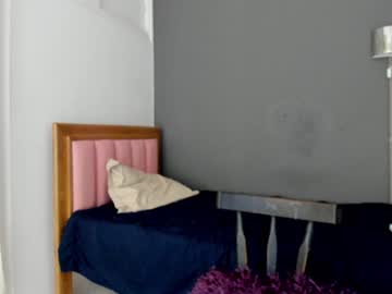 webcam girl roberta_lipa today image #3746963