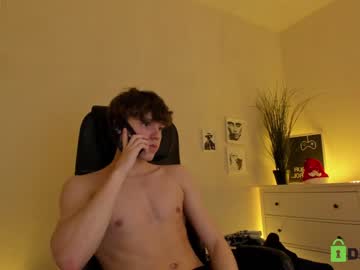 webcam man rishu_ today image #3354222