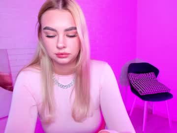 webcam girl 8a8y_nura today image #1127297