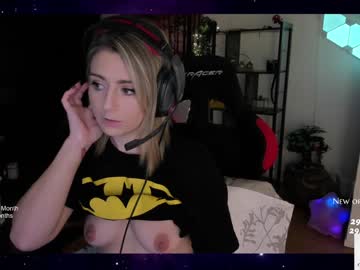 webcam girl kimilee22 today image #2874677