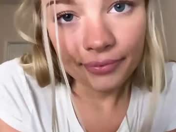 webcam girl tiffanyy9 today image #4918