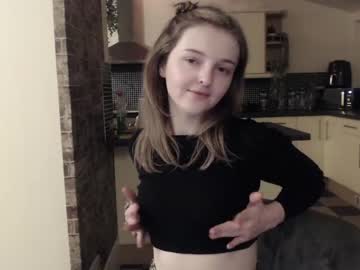 webcam girl lucydelovely today image #3499759