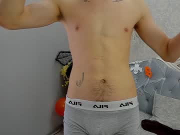 webcam man justin_reed today image #3975030