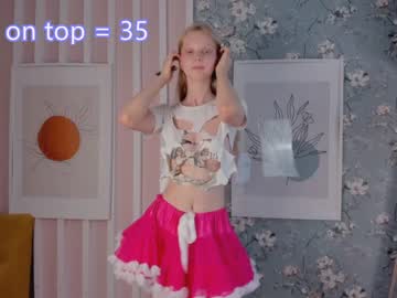 webcam girl jenny_ames today image #2312657
